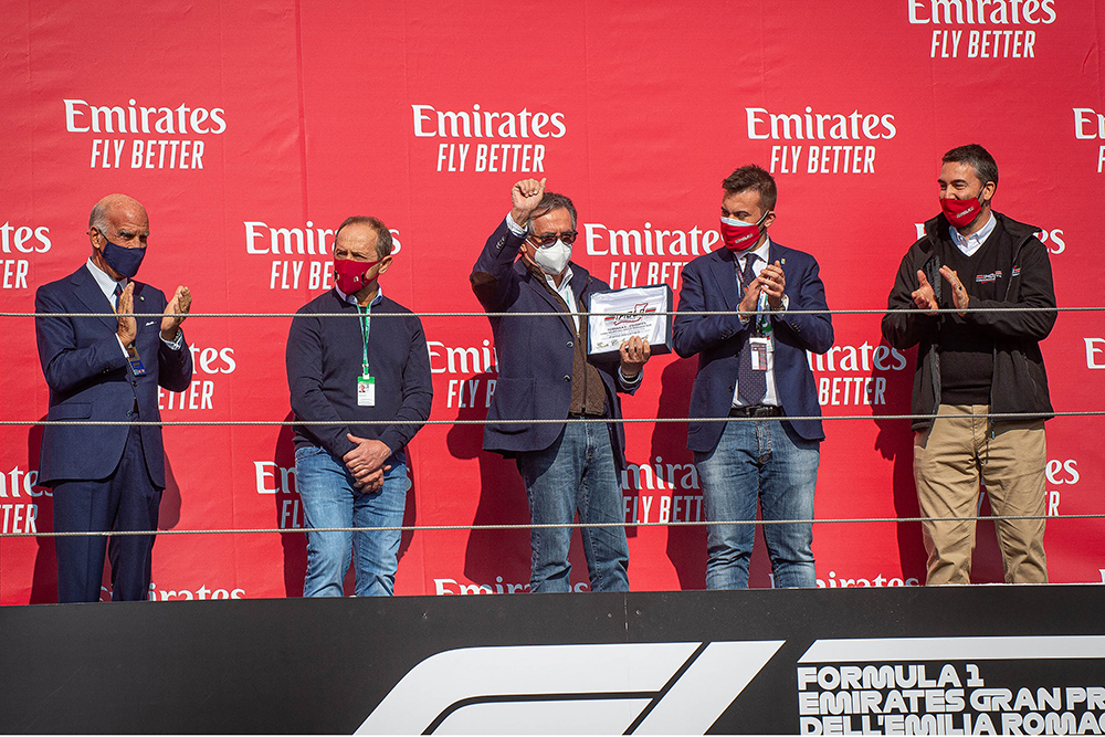 From the left, Angelo Sticchi Damiani (President of Automobile Club Italia); Pierluigi Martini; Gian Carlo Minardi; Marco Panieri (Major of Imola); Uberto Selvatico Estense (President of Formula Imola). ( Photo Grand Prix Photo Peter Nygaard)