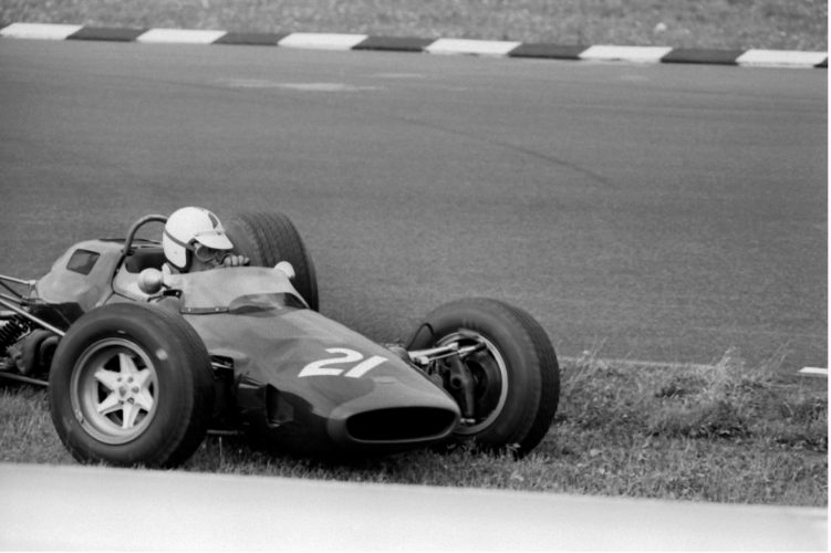Richard has a little trouble in the BRP Lola. (Grand Prix Photo – Peter Nygaard)